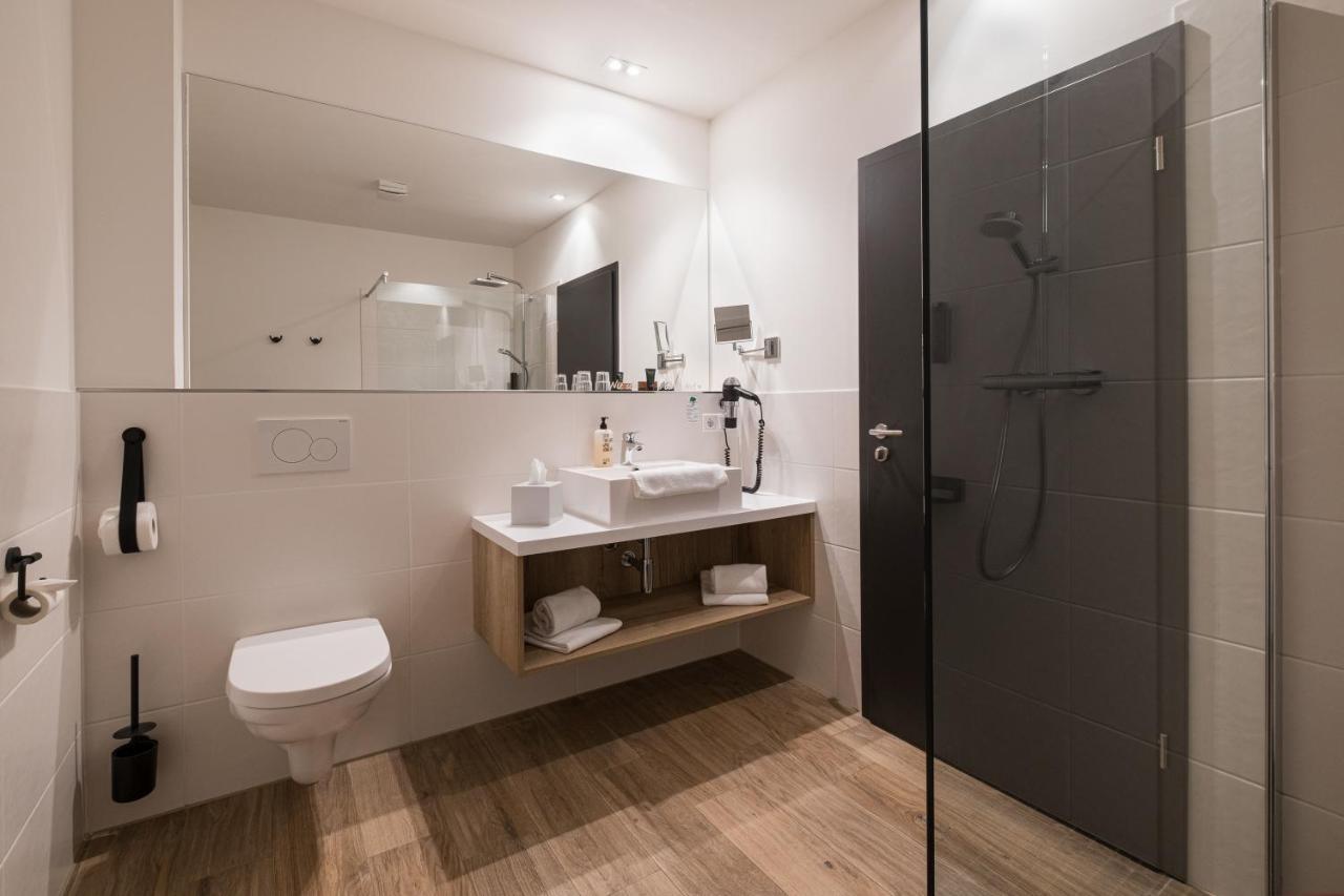 Eichhorns Hotel Niebull Bagian luar foto