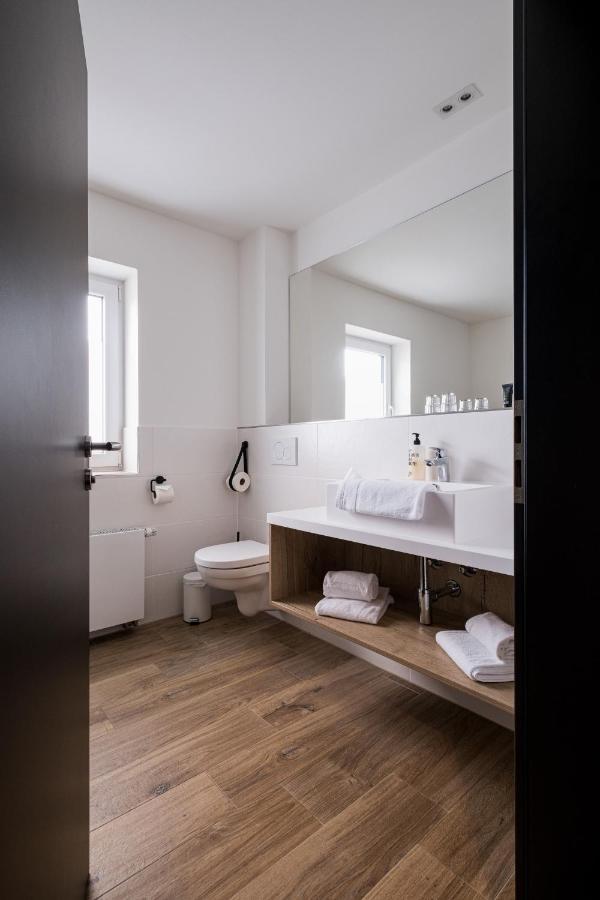 Eichhorns Hotel Niebull Bagian luar foto