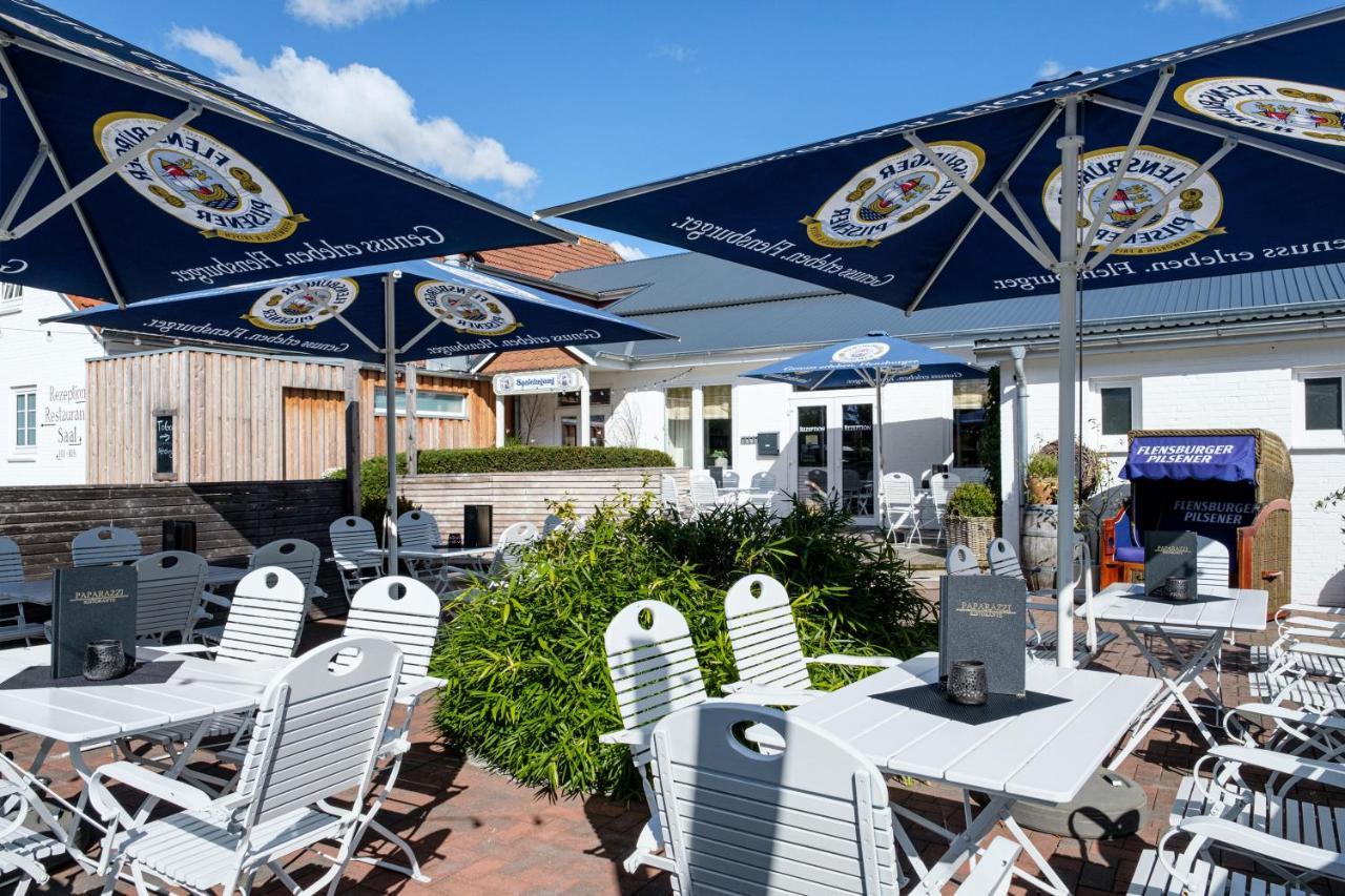 Eichhorns Hotel Niebull Bagian luar foto