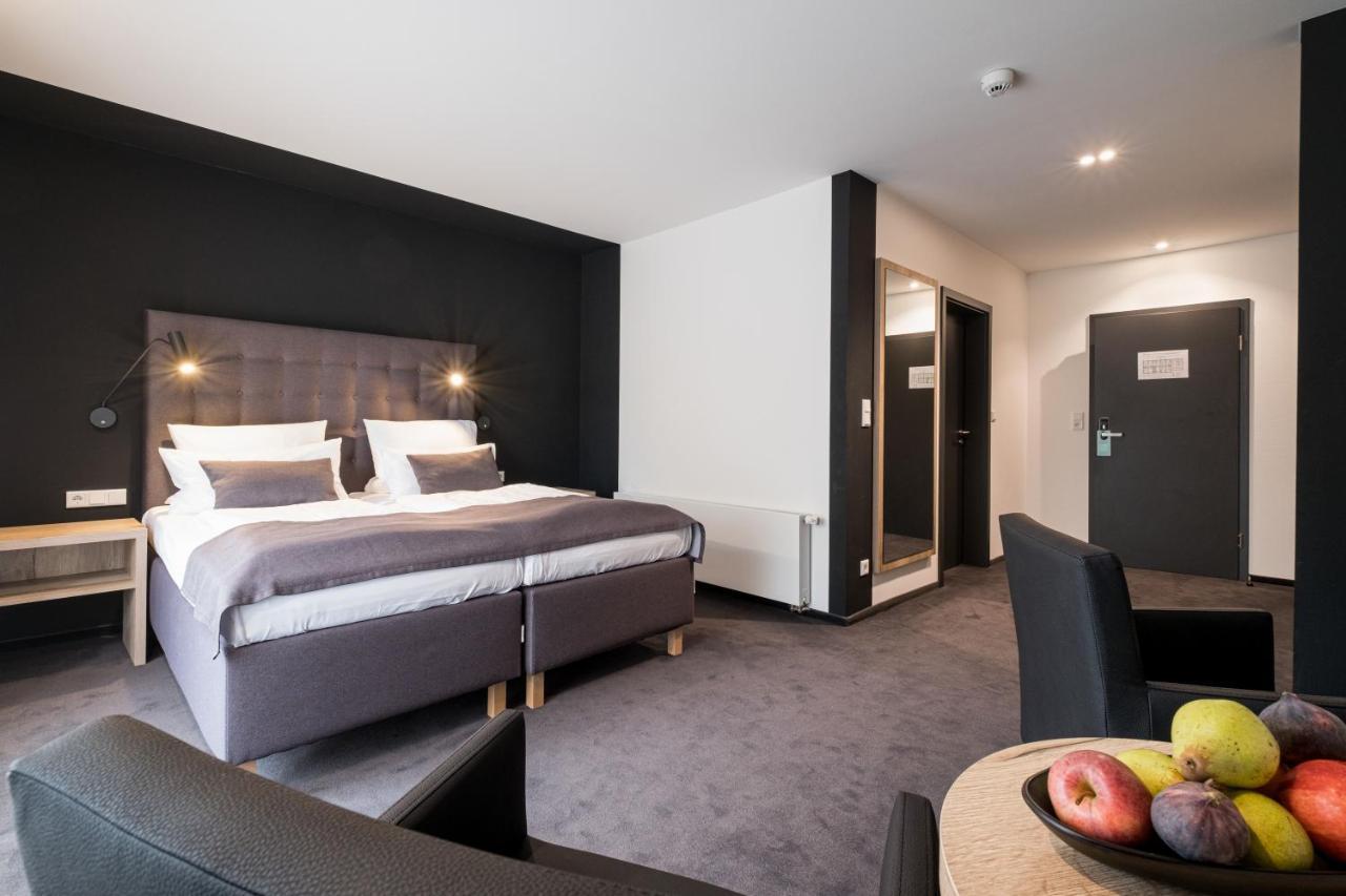 Eichhorns Hotel Niebull Bagian luar foto