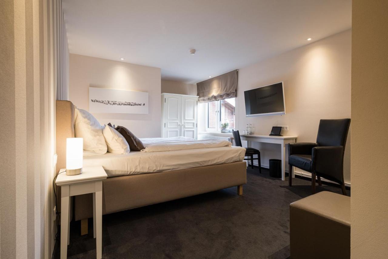 Eichhorns Hotel Niebull Bagian luar foto