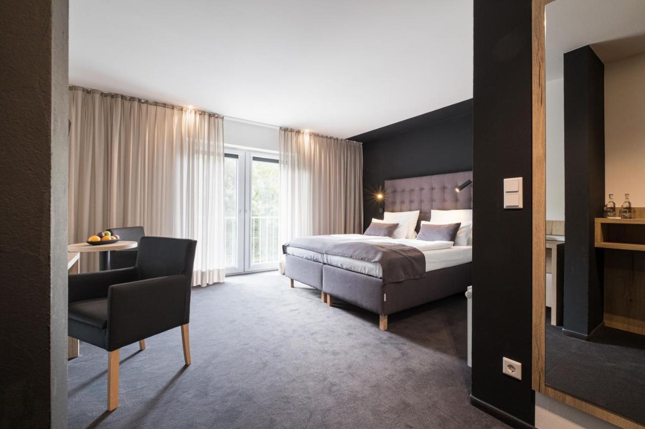 Eichhorns Hotel Niebull Bagian luar foto
