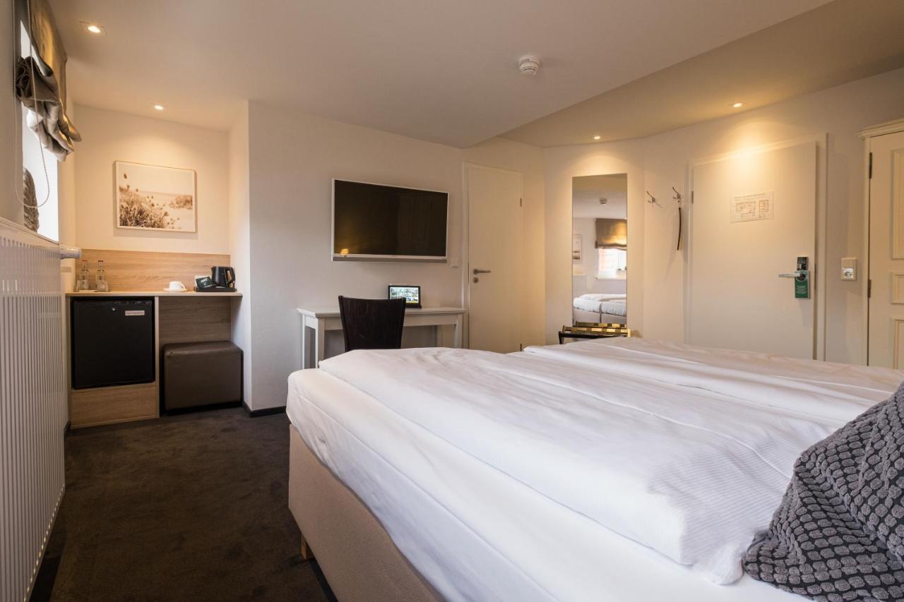 Eichhorns Hotel Niebull Bagian luar foto
