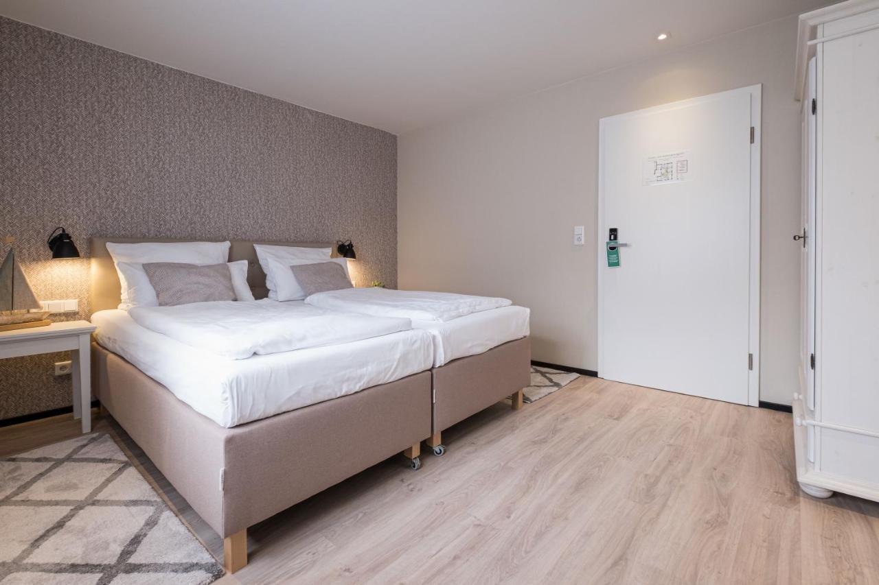 Eichhorns Hotel Niebull Bagian luar foto